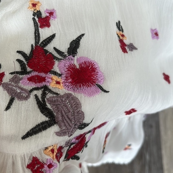 Lost and Wander embroidered Off the Shoulder Maxi Dress size medium M - Picture 5 of 7